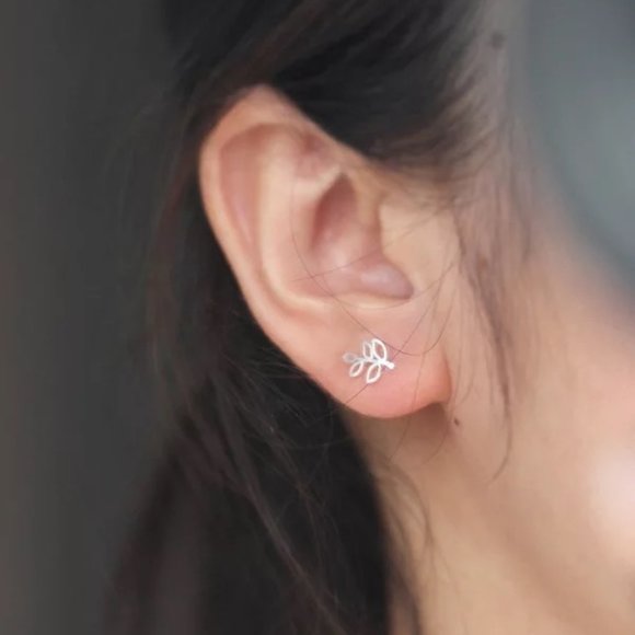 S925 Bird Leaf Stud Earrings - Picture 5 of 9